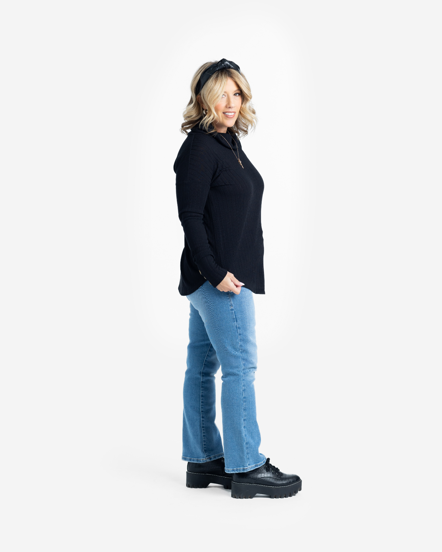 LLRAssets_Aubrey00008.png?v= LLRAssets_Aubrey00008.png?v=