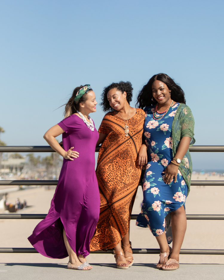 Macy V-Neck Maxi Dress – lularoe